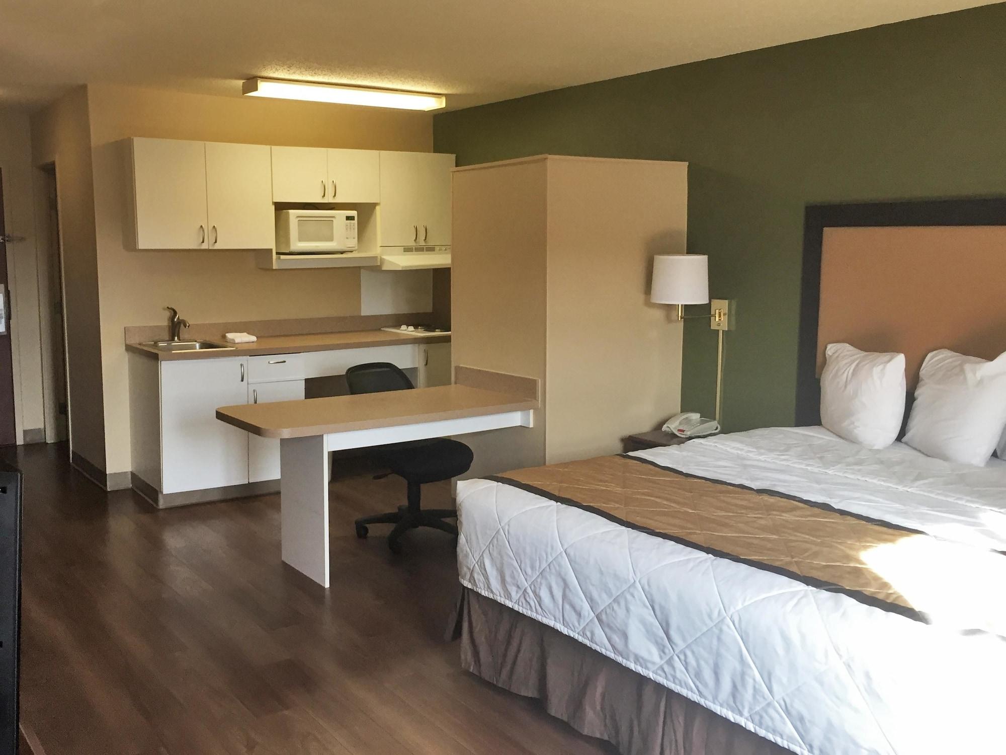 Extended Stay America Suites - Toledo - Holland Exterior photo